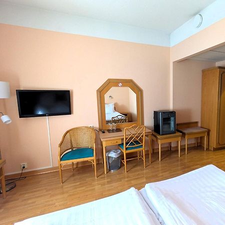 Hiisi Hotel Turku Seaport Экстерьер фото
