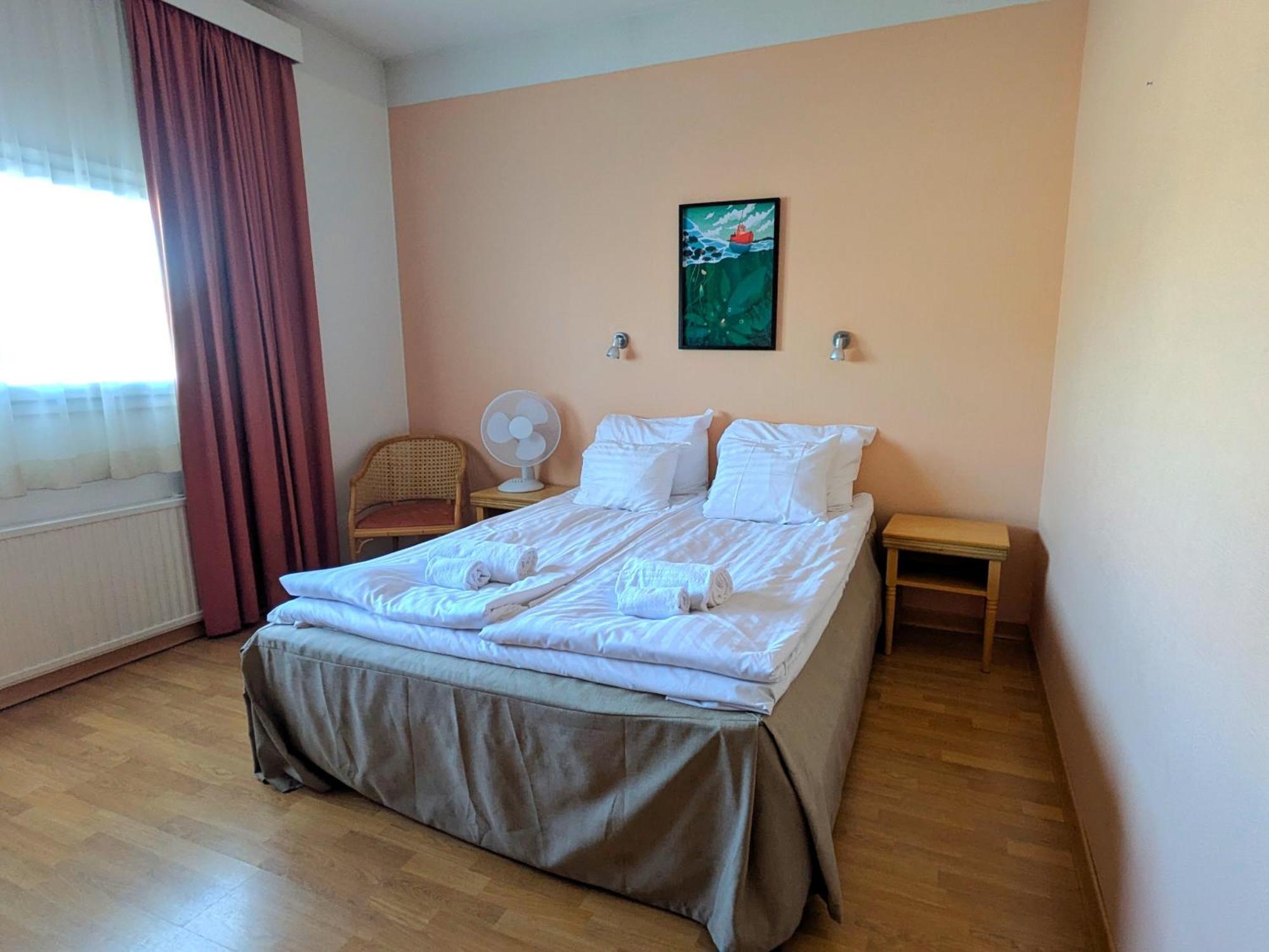 Hiisi Hotel Turku Seaport Экстерьер фото