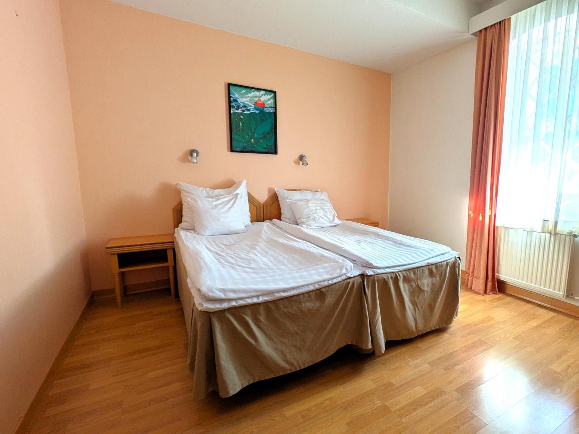 Hiisi Hotel Turku Seaport Экстерьер фото