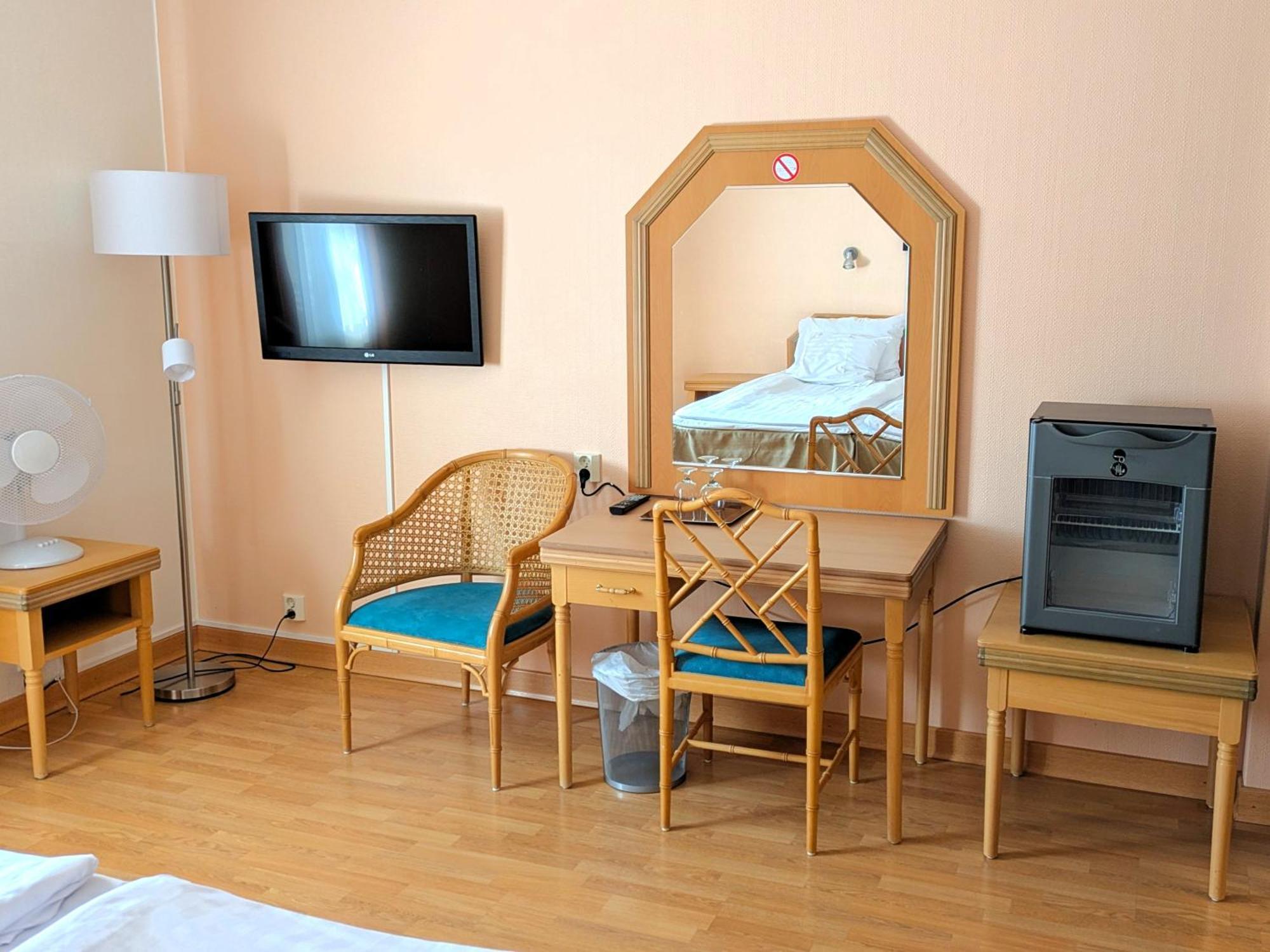 Hiisi Hotel Turku Seaport Экстерьер фото