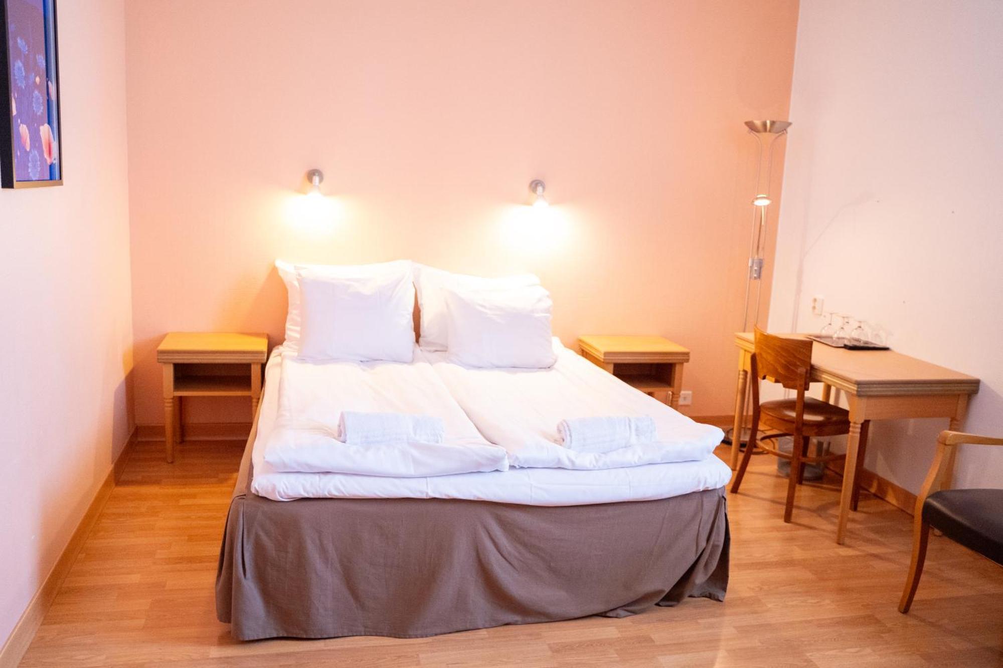 Hiisi Hotel Turku Seaport Экстерьер фото