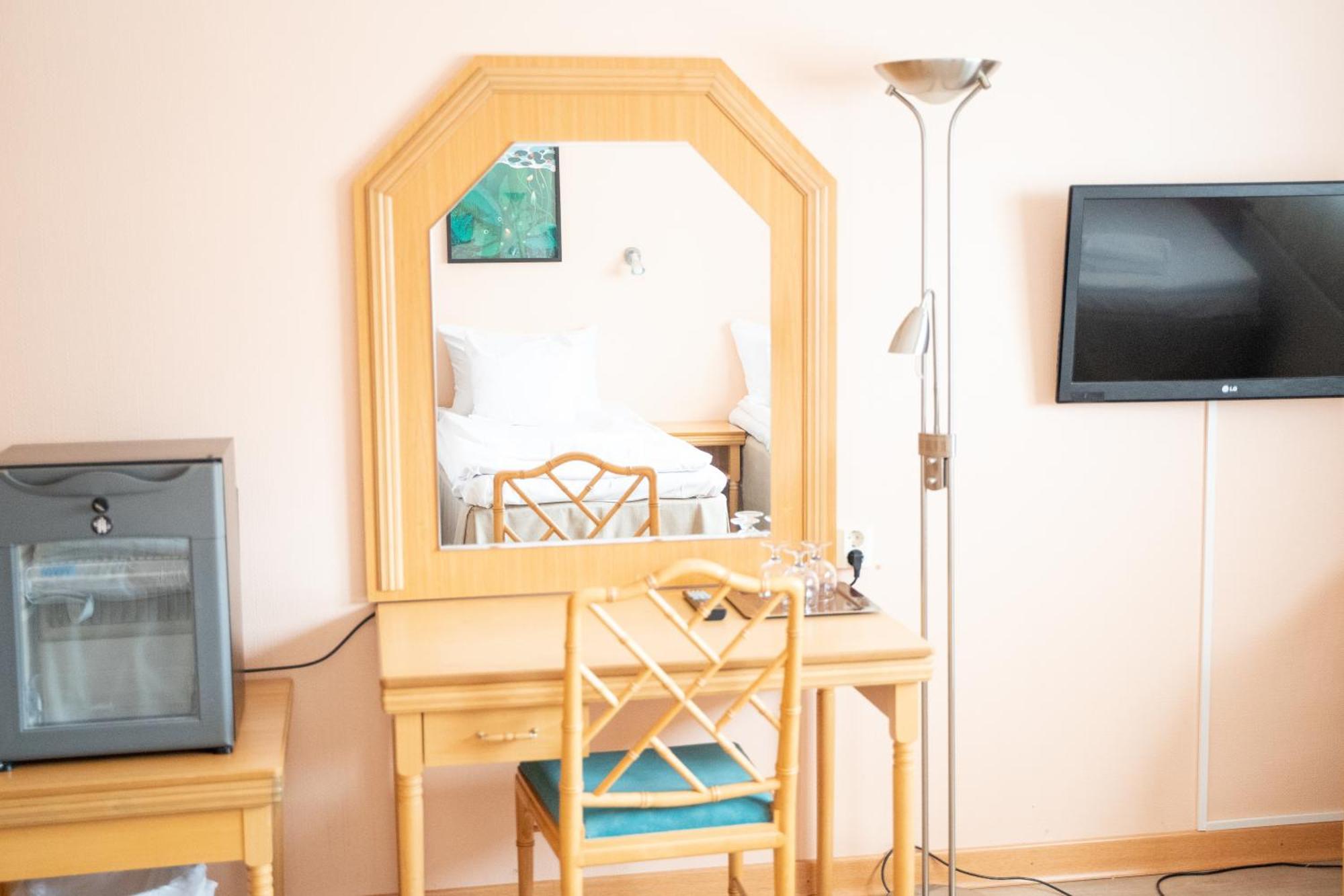Hiisi Hotel Turku Seaport Экстерьер фото