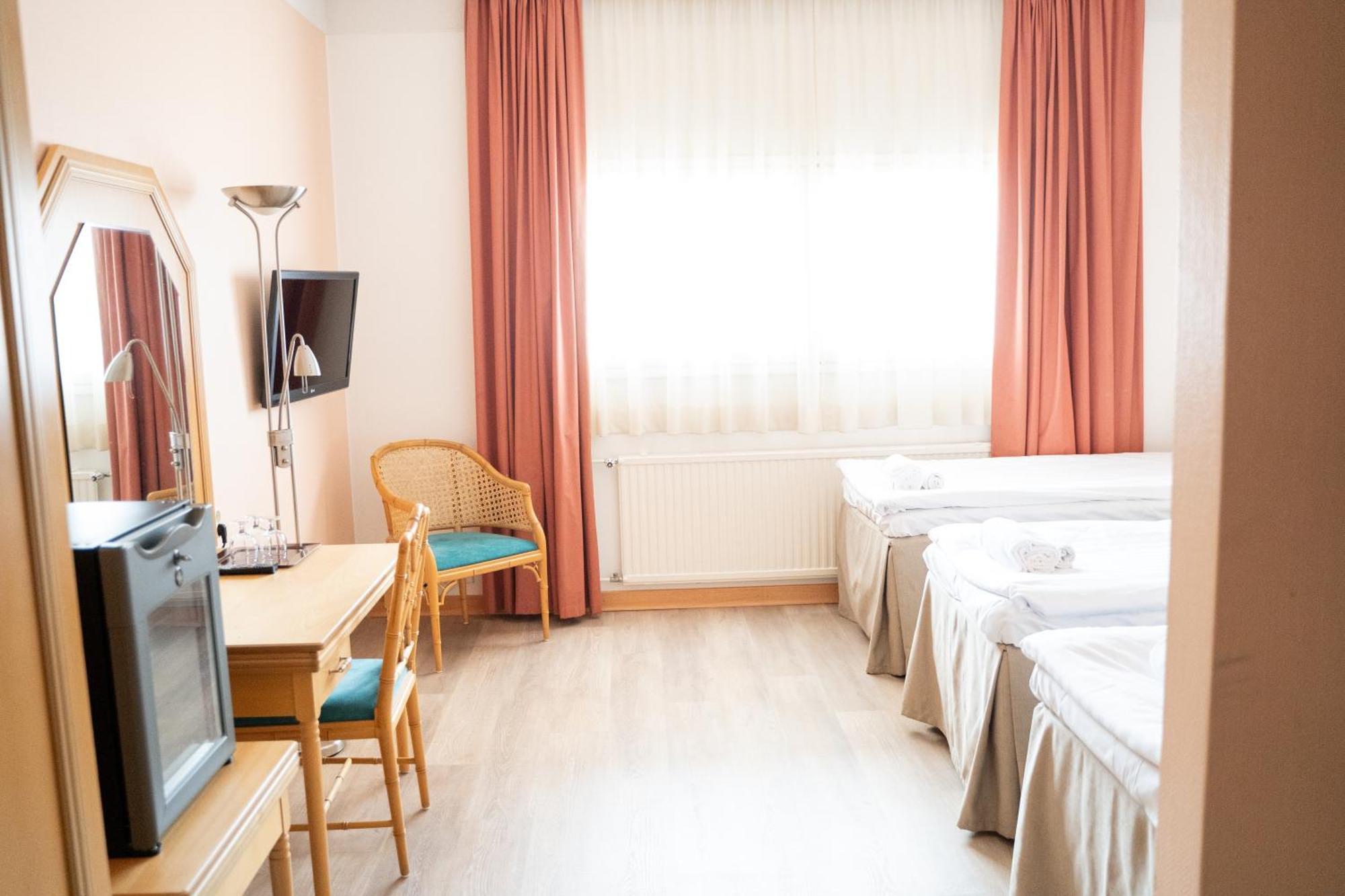 Hiisi Hotel Turku Seaport Экстерьер фото